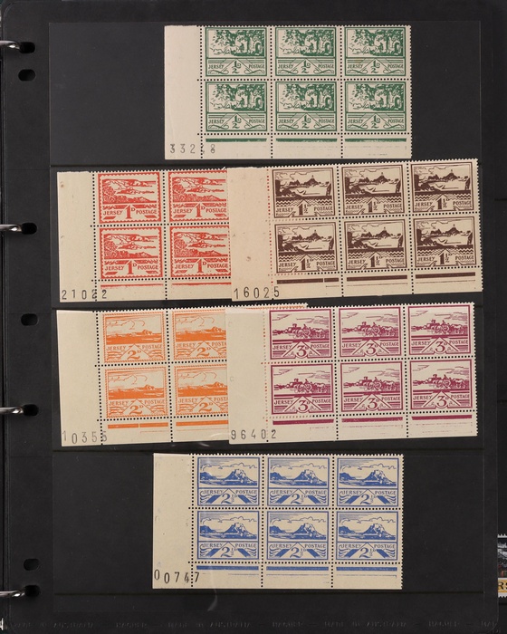 Lot 553