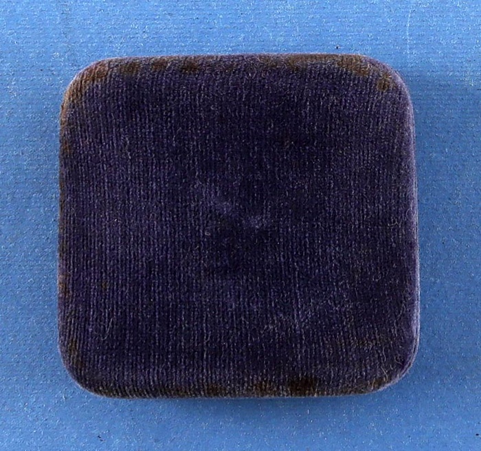 Lot 12049